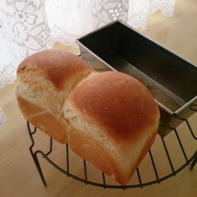 ミルク食パン♪温玉マヨトースト・いちじくジャムバタートースト♪