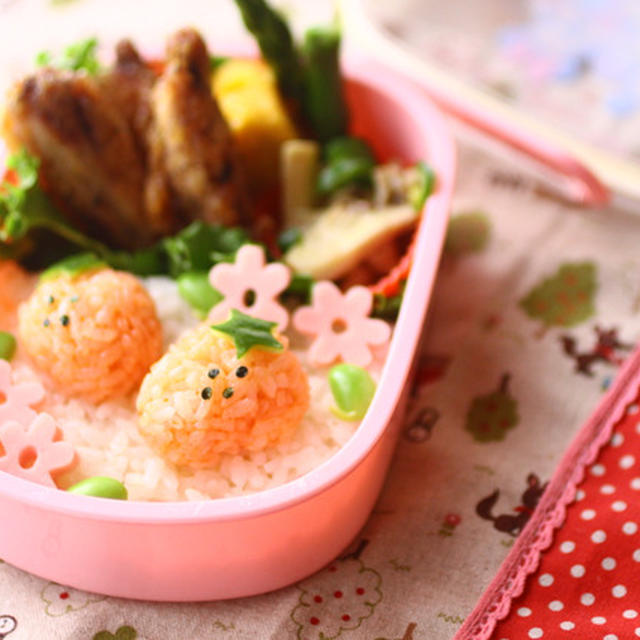 DECOいちご弁当。