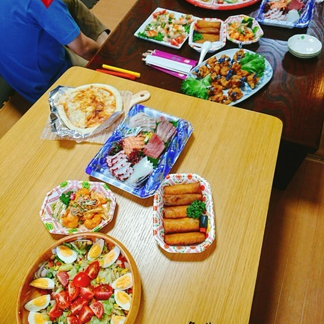 お盆中、実家で晩御飯＆今年の阿波踊り♪