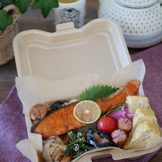 鮭の照り焼きのおうち弁当