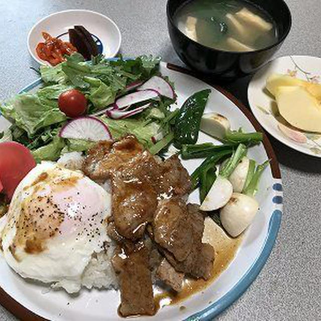 豚肉のロコモコ風