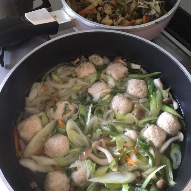 鶏団子スープと青椒肉絲⭐︎