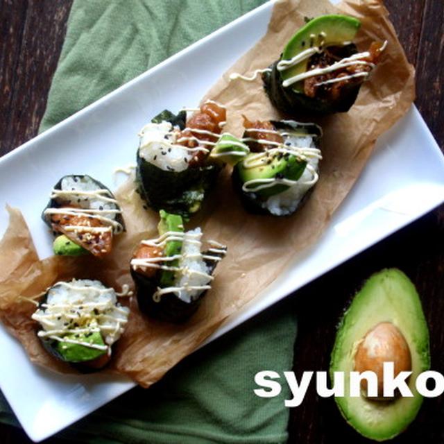 アボガドと照り焼きチキンのひとくち寿司＜おもろいとんかつ屋＞