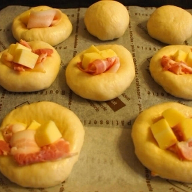 早起きは三文のお惣菜パン