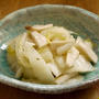 白菜の芯とエリンギでアゴ出汁炒め・しそ梅風味