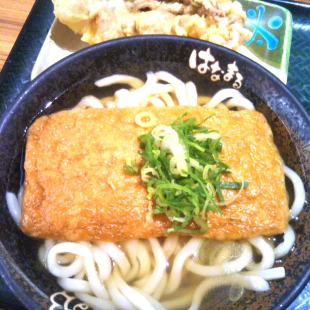 寒い日はうどん☆きつねうどん！ゲソ天付き〜はなまるうどん