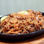 牛ひき肉のデミグラピラフ＆「焼き豚とポテトのカレー風味炒め」＆「チキ丼」