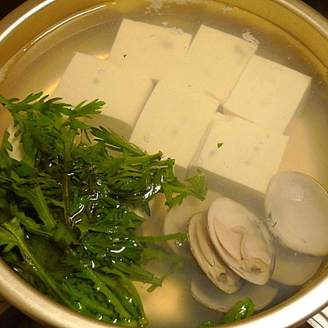 ハマグリのだしは最高｡「ハマグリの湯豆腐」