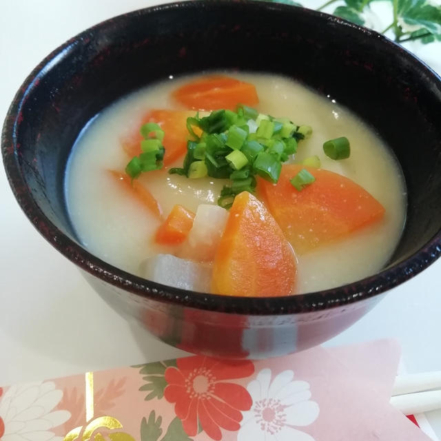 《レシピ有》2021お雑煮☆白味噌仕立て、チョコ。