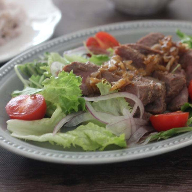 【スパイスアンバサダー】玉ねぎソースでいただくローストビーフサラダ