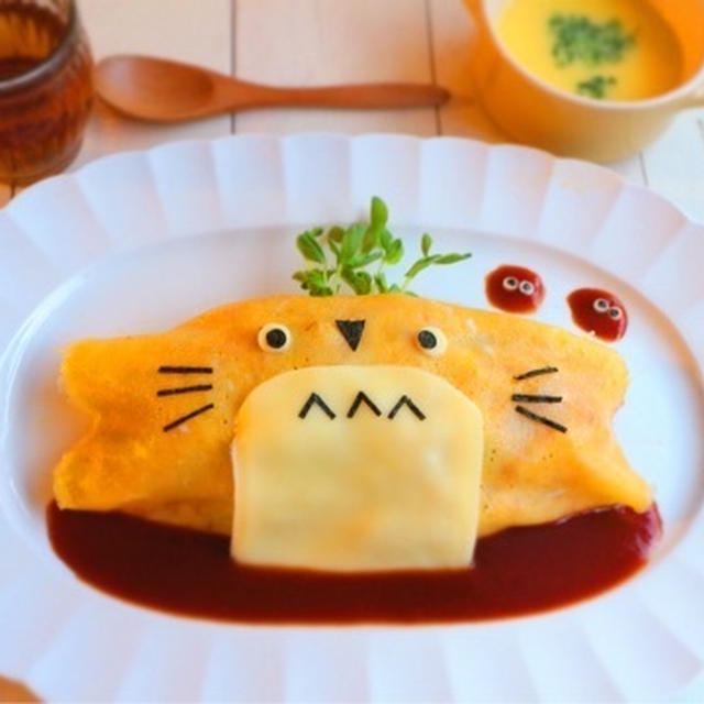 トトロ＊デコオムライス