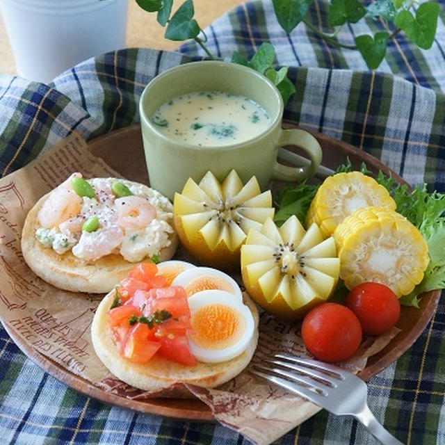 イングリッシュマフィンのブランチ