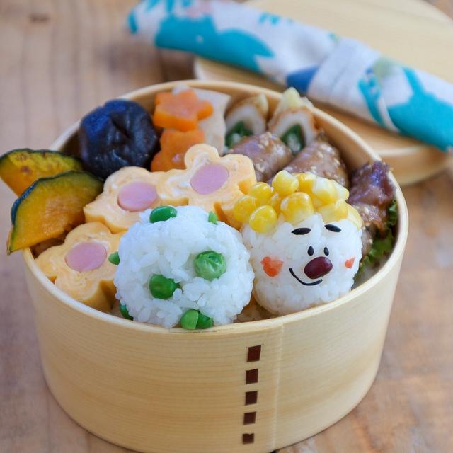 シュールなパパの夜勤弁当♩