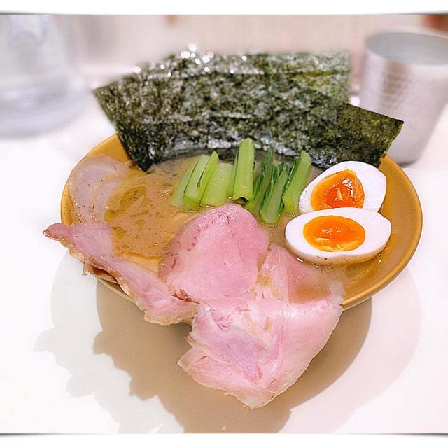 革新的な家系ラーメン誕生「革新家 TOKYO」東京ラーメンストリート@東京駅一番街