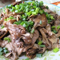 舞茸うまっ♪　豚肉と舞茸の柚子胡椒ポンマヨ炒め