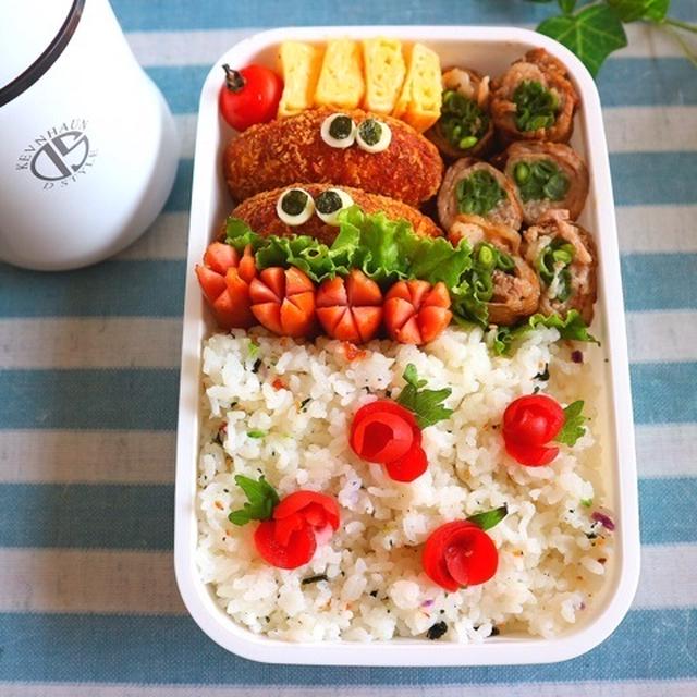 カリカリ梅で小花弁当