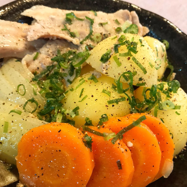 【塩肉じゃが】お酒が進む肉じゃが！ストウブで野菜のうまみギュッ