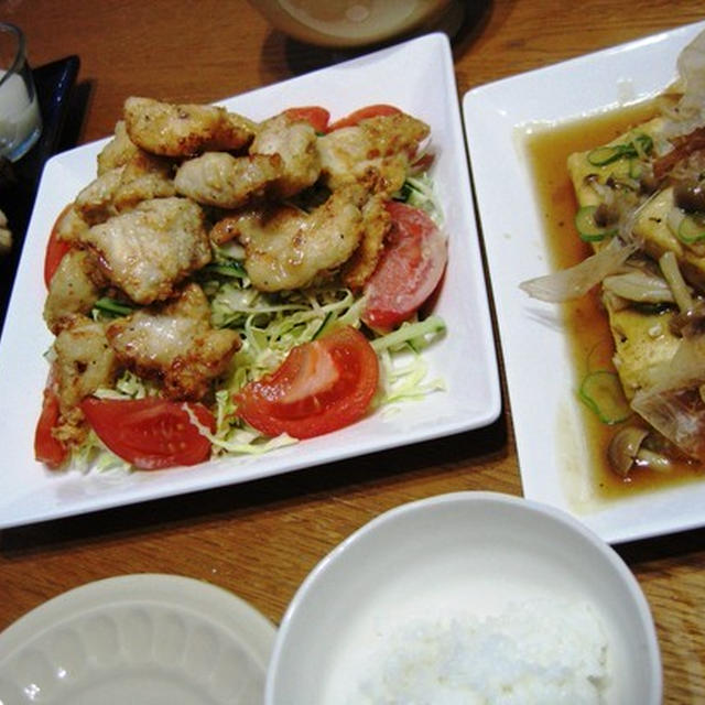 ごまだれで☆鶏胸肉塩麹ソテーのサラダと、お弁当