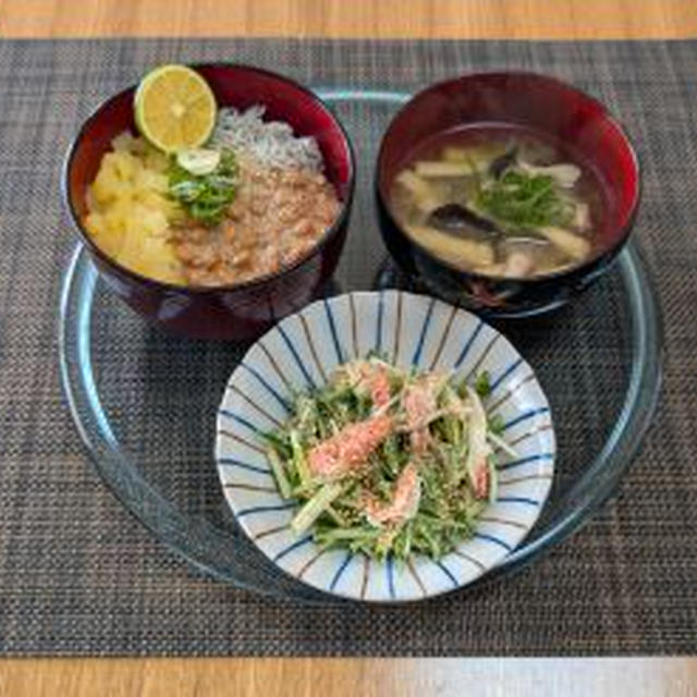 ５００円玉が使えないコインパーキング・・・かにかまと水菜のわさび風味サラダ♪・・♪