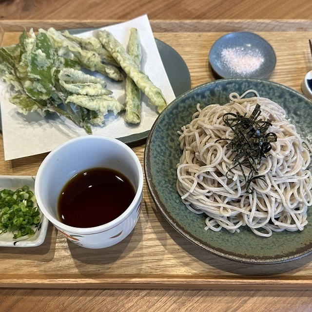 【献立】戸隠そば、山菜の天ぷら、アスパラガスの天ぷら