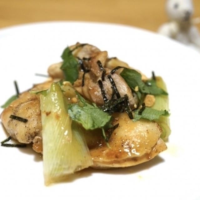 長ネギと鶏肉のガリバタ醤油炒め☆