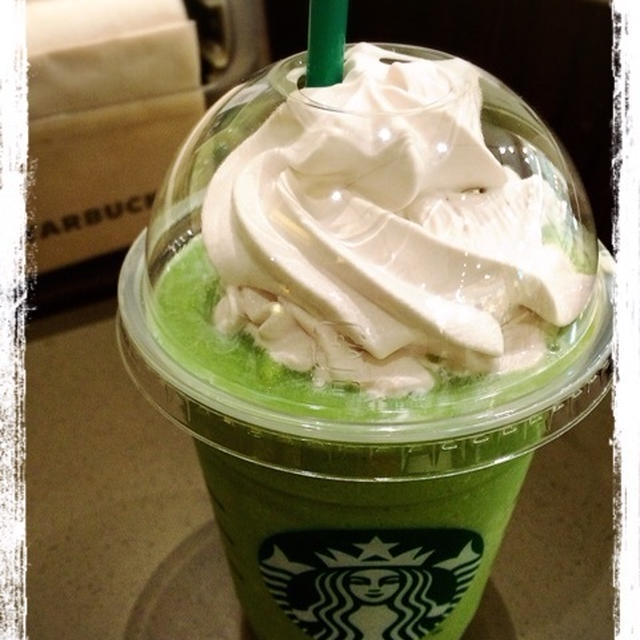 ソイ抹茶フラペチーノ＆映画ドラえもん♪