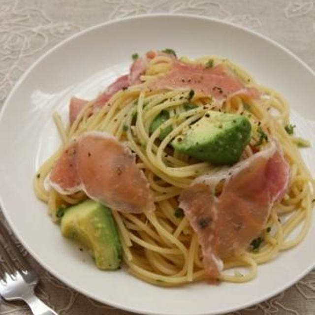 パスタweek♪～生ハムとアボカドの時短！スパゲティ