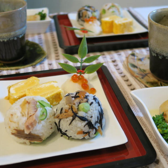春ごはん♪　鯵と塩胡瓜の手まり寿司。