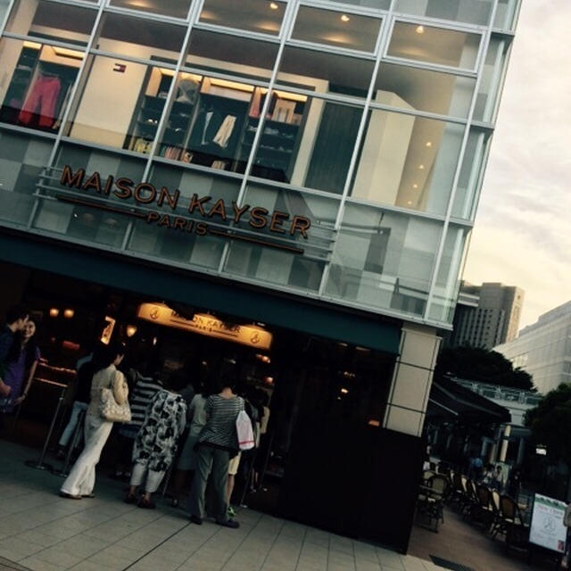 幕張アウトレット セオリー