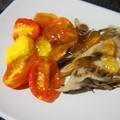 トマトとマイタケのジュレがけ、お揚げと葱の卵とじ、秋刀魚の味噌焼きで手酌酒