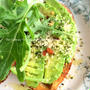 Avocado Toast with Hemp Seeds and Baby Kale Leavesヘンプシードのせアボカドトースト