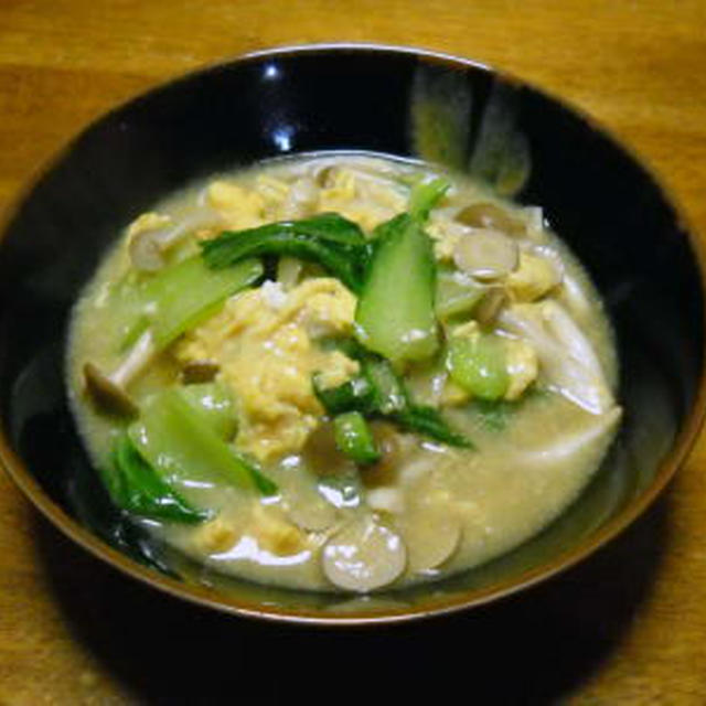 青梗菜と卵の中華風スープ煮
