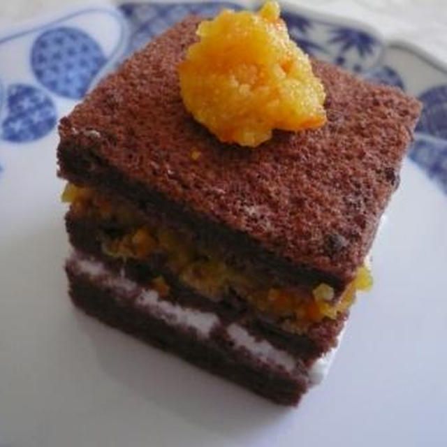 チョコケーキ☆　オレンジとクリームサンド♪
