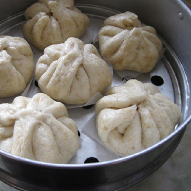 全粒粉入り中華マン。