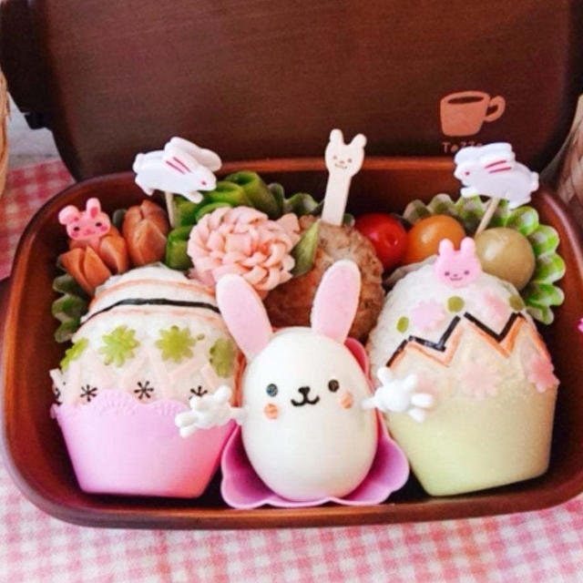 たまご型おにぎりでイースター弁当 (イベント弁当)  #平日お昼ご飯はお弁当or外食