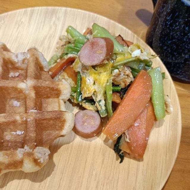 寒くなって体がビックリ…業務スーパーのワッフルがお気に入り♪