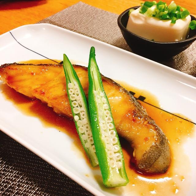 銀ダラの照り焼き。
