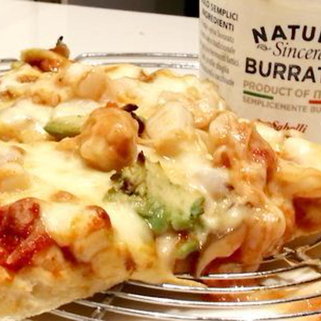 手作りpizza　Burrataチーズとともに♪