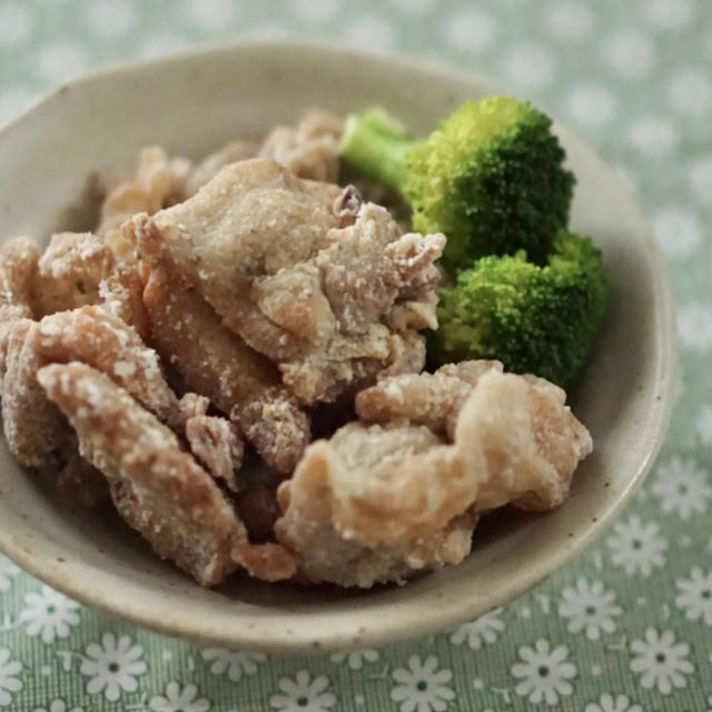 鶏の洋風塩唐揚げ。~ミックスハーブ入り~