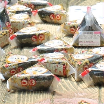 おにぎりと焼き芋