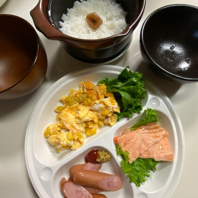 三太郎の朝ごはん。