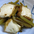 フキと厚揚げの煮物