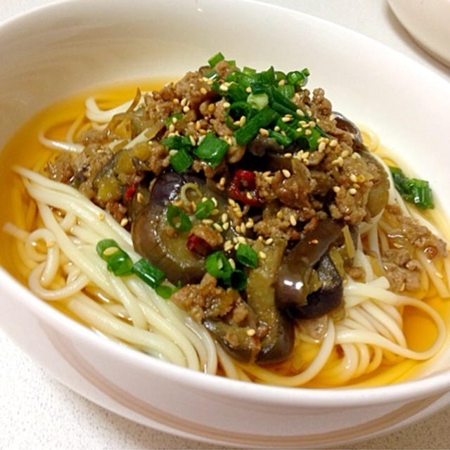だし×オイルレシピ第２弾❤️ ナスと豚ミンチでぶっかけゴマ風味うどん