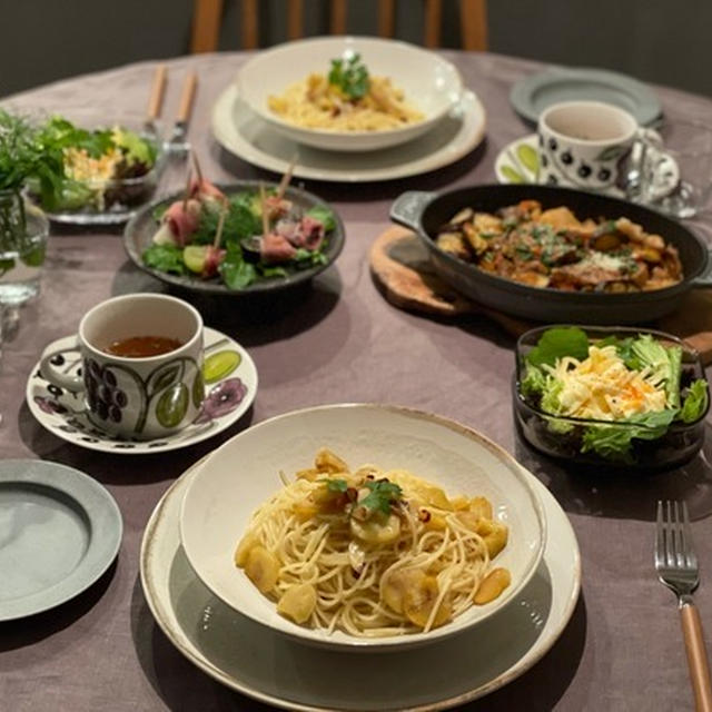 栗のペペロンチーノと牛肉と茄子とレンコンのトマト煮込みの夜ごはん