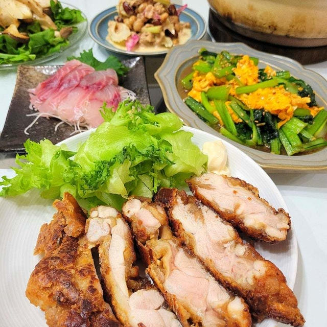 楽ちんジューシーな鶏ももとタケノコご飯で晩酌