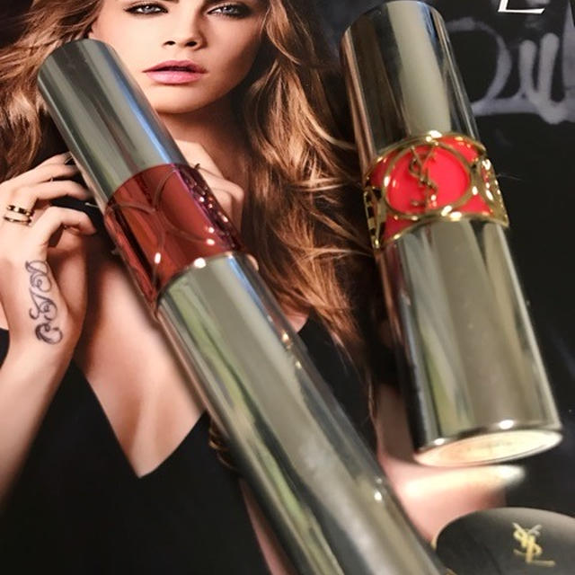YSL ルージュ ヴォリュブ テ シャイン