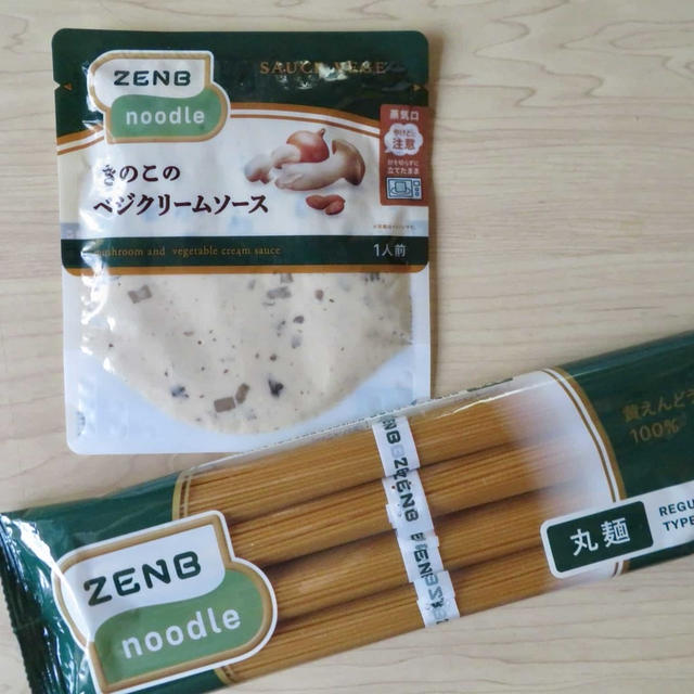 【ZENBヌードル】健康志向な豆ヌードルに、旨味たっぷりのきのこベジクリームソースをプラス！食レポ
