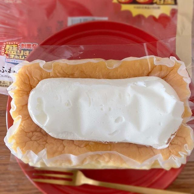 【ローソン盛り過ぎ】ふわもち生シフォン