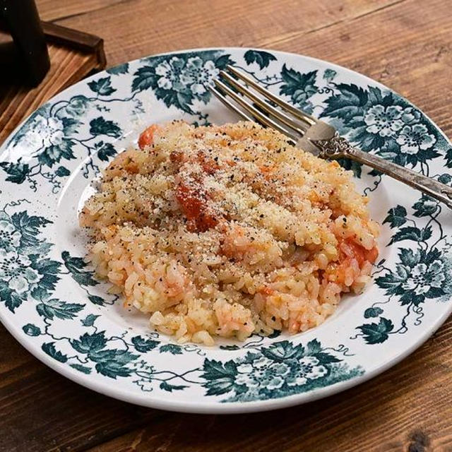 酸味、塩味、旨味を足し算しまくった「トマトバター釜飯」