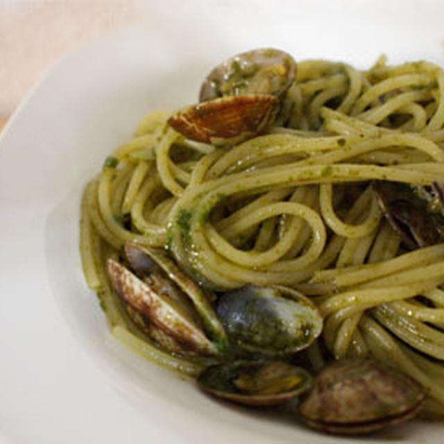 バジルとあさりのパスタ